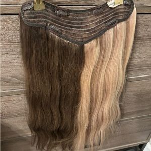 Hidden Crown Hair V-Clip 20 inch